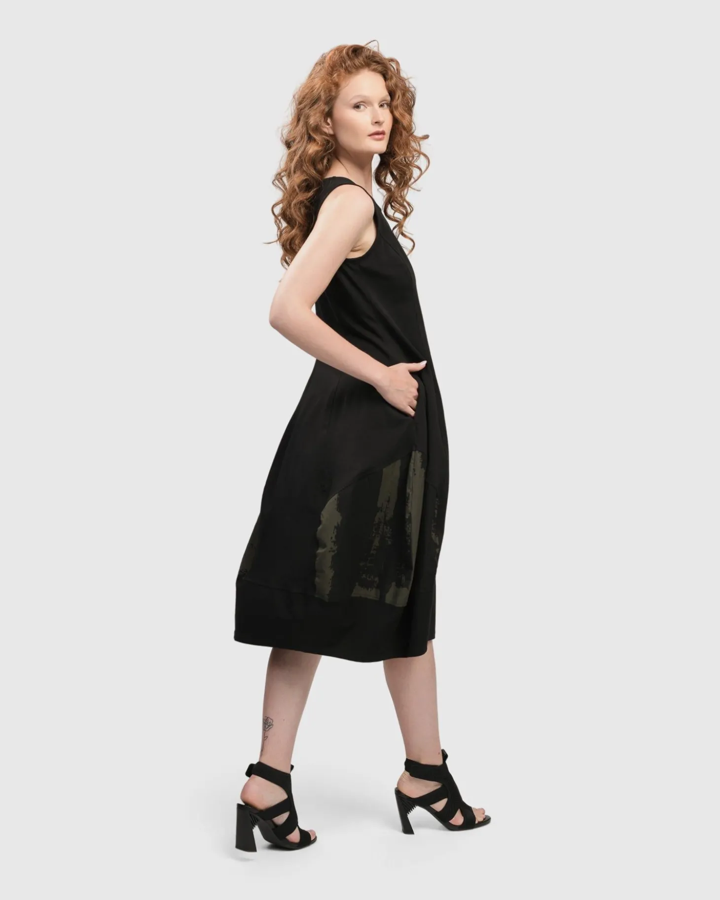 Women Alembika Urban Sleeveless Cocoon Dress, Khaki