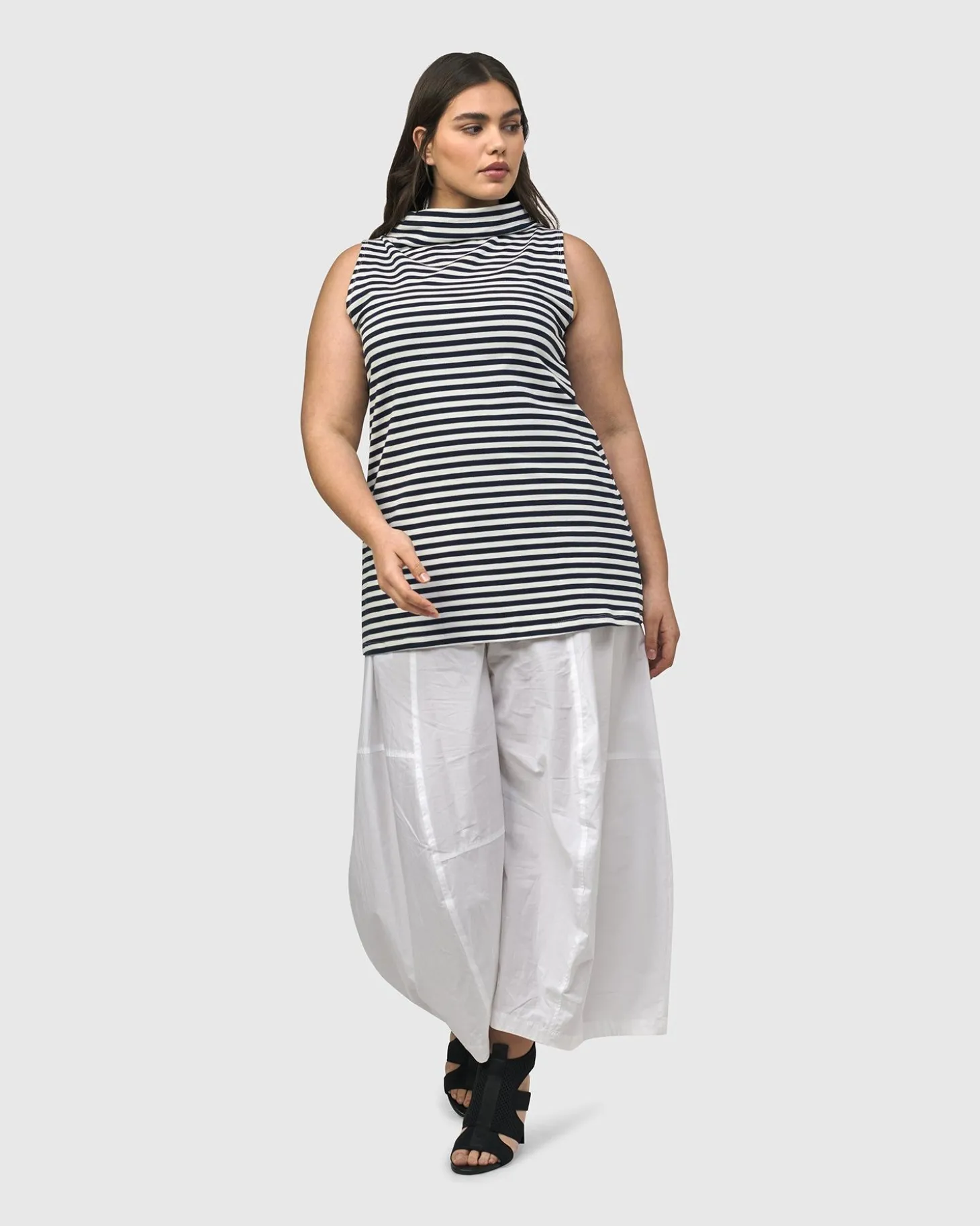 Women Alembika Urban Sleeveless Mockneck Top, Navy