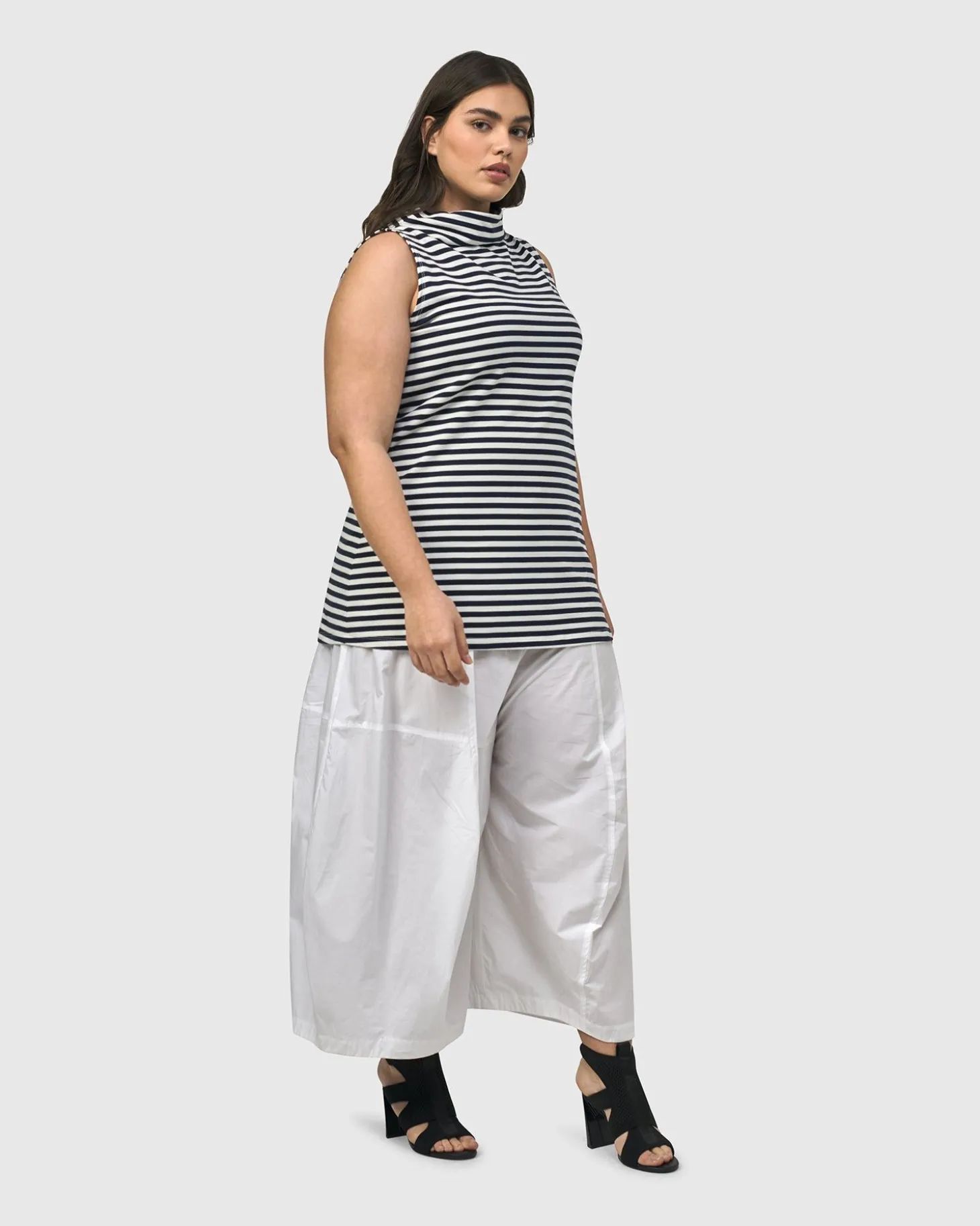 Women Alembika Urban Sleeveless Mockneck Top, Navy