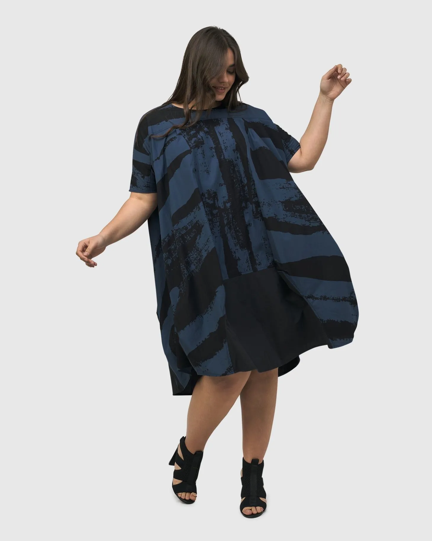 Women Alembika Urban Streets Muumuu Dress, Navy