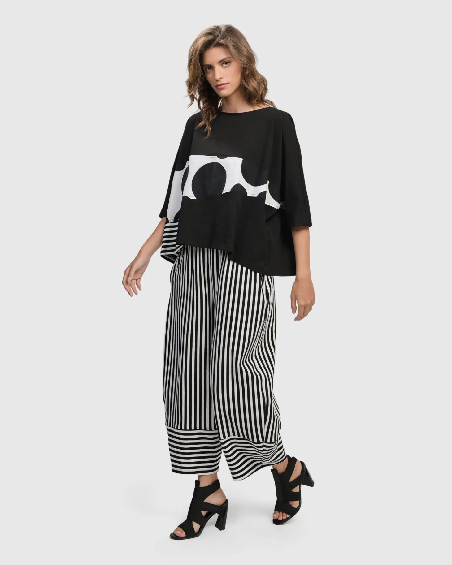 Women Alembika Urban Stripes Lantern Pants, Black