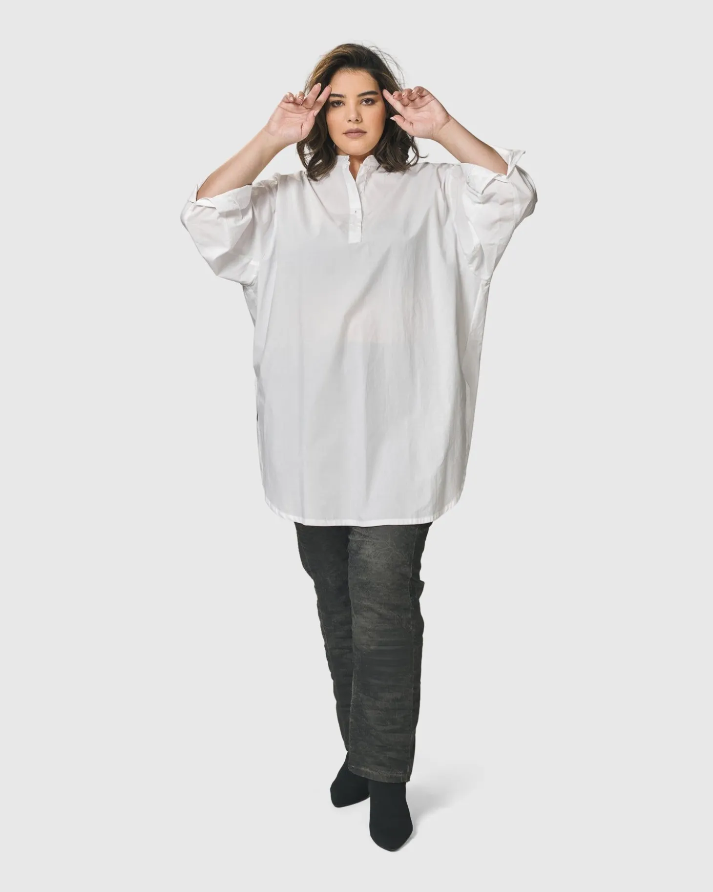 Women Alembika Urban Zen Tunic Top, White