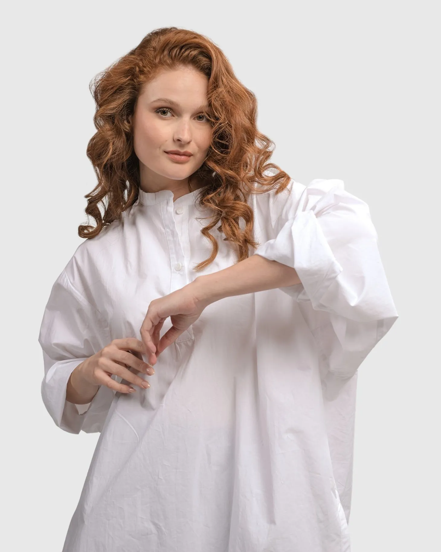 Women Alembika Urban Zen Tunic Top, White